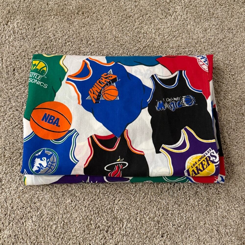 Vintage 90s NBA Twinsize Bedsheet